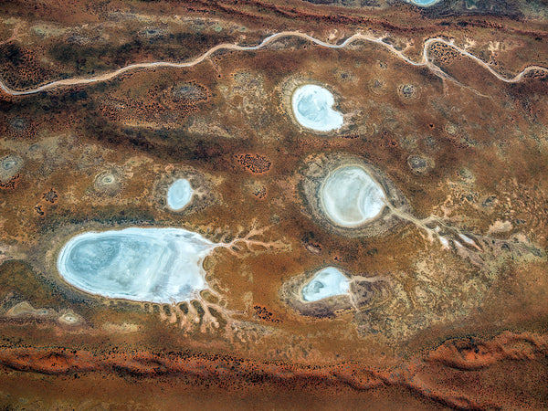aerial photo of lake Mackay Western Australia